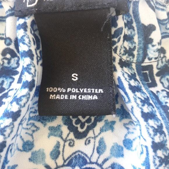 * New Directions Blue Suzani Print Peasant Boho Top SZ S - Picture 4 of 7